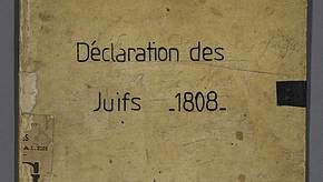 Consultez la Déclaration d'adoption de noms de famille par les Juifs d'Avignon, en vertu du décret impérial du 20 juillet 1808.
